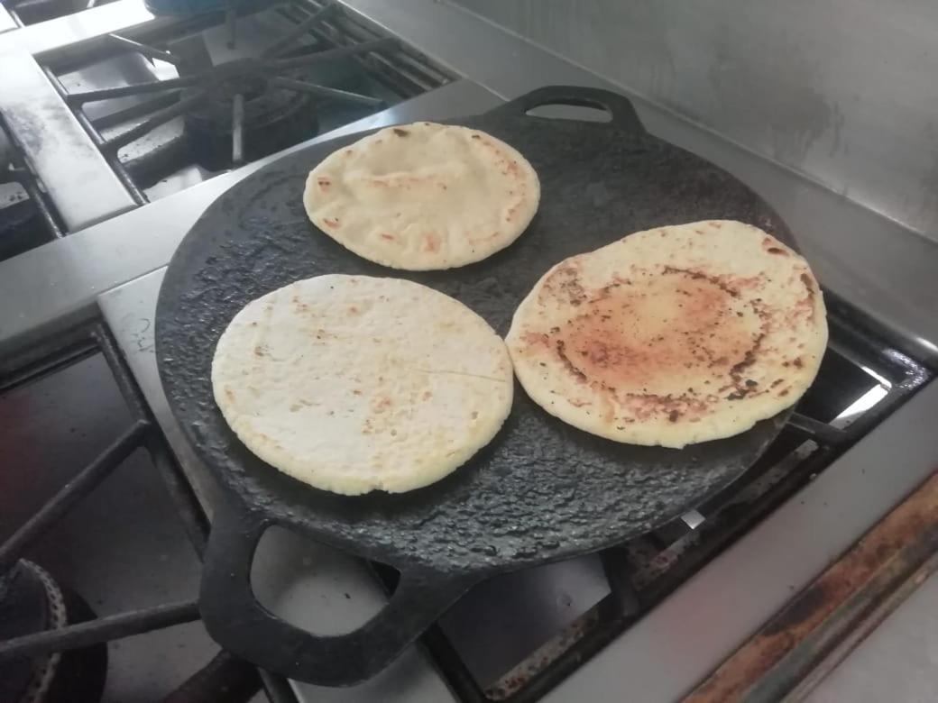 مبيت وإفطار باكيرا Donde Familia Manito المظهر الخارجي الصورة